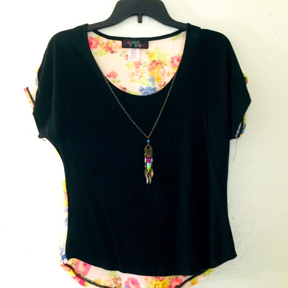 Cute blouse😍😍😍